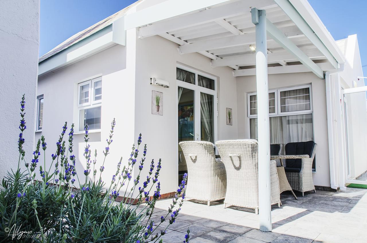 Mylas Cottage Swakopmund Exterior foto